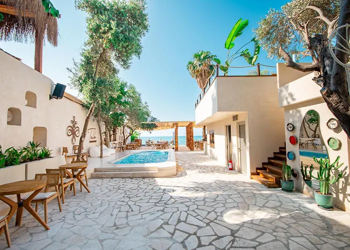 Hotel Demanor Adult Only *