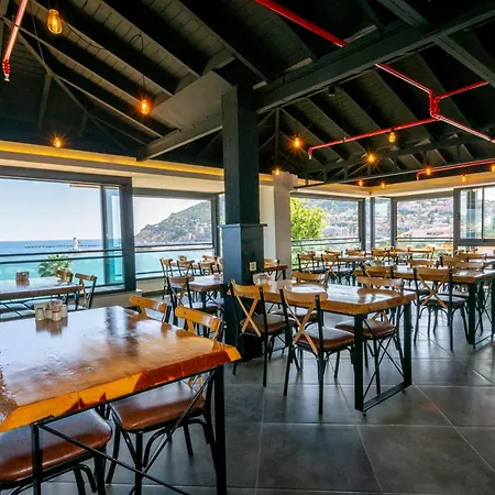 酒店 Demanor Adult Only *