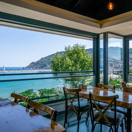 Demanor Adult Only 酒店 *