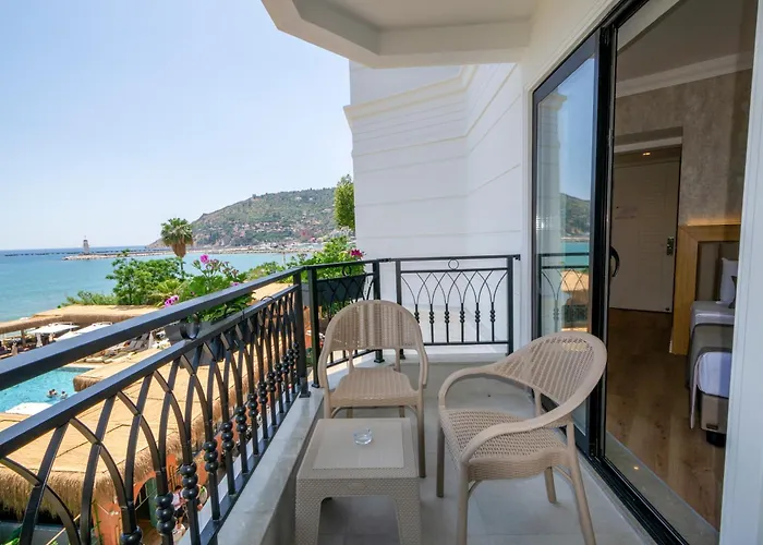 Hotel Demanor Adult Only *